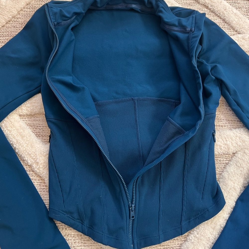 Alo Yoga Full Zip Corset Jacket Airbrush Size Small Eclipse Blue Sold out Color - Picture 3 of 9